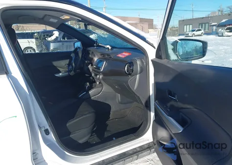 2020 Nissan Kicks Sv Xtronic Cvt из США, поврежденный, VIN 3N1CP5CV5LL529905